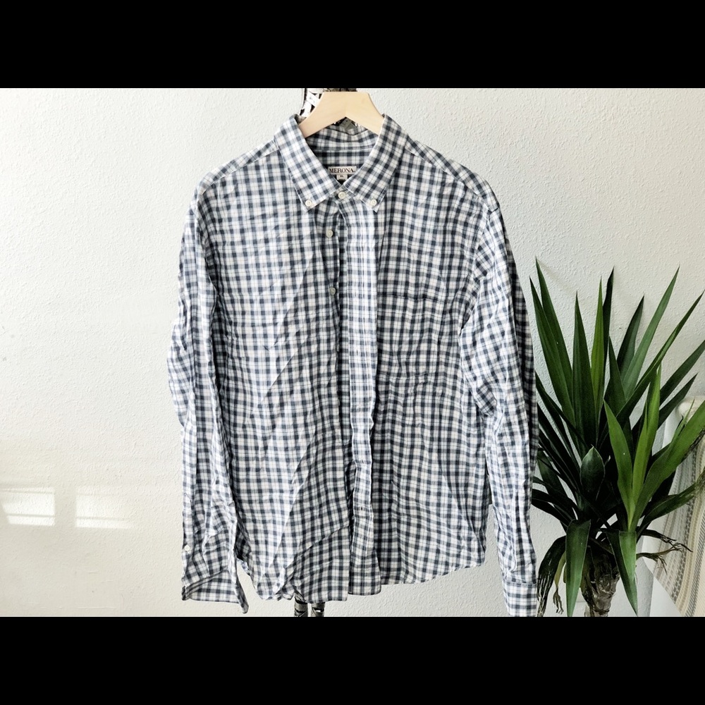 Men’s plaid long sleeve shirt